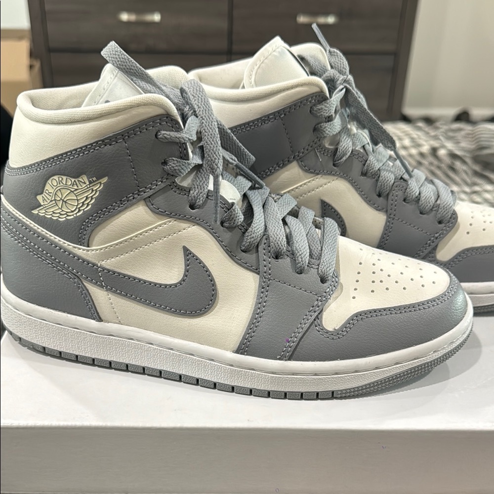 Nike Air Jordan High-Top Sneakers - Sail Gray and White